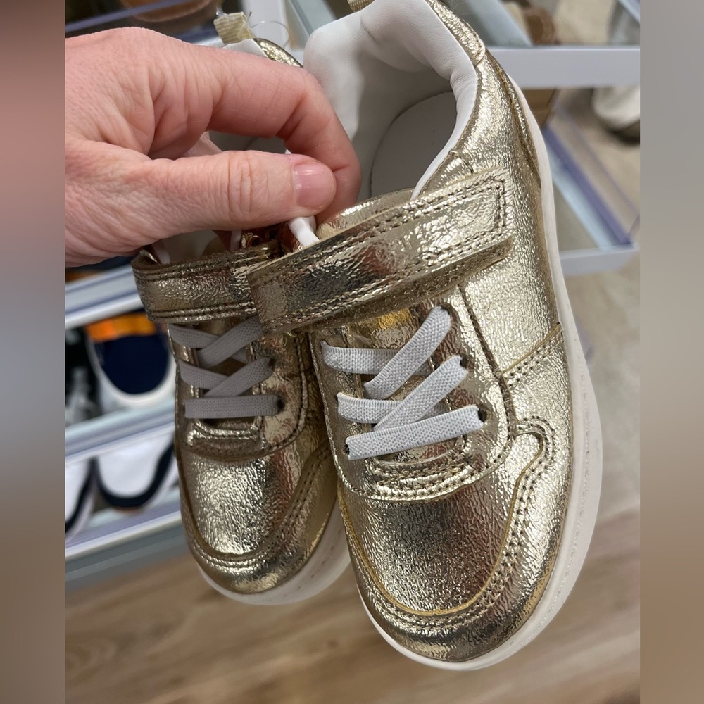 Brand new kids Carter’s brand size 9 gold shoes